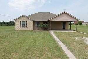 124 Pleasant Run, Azle, TX 76020