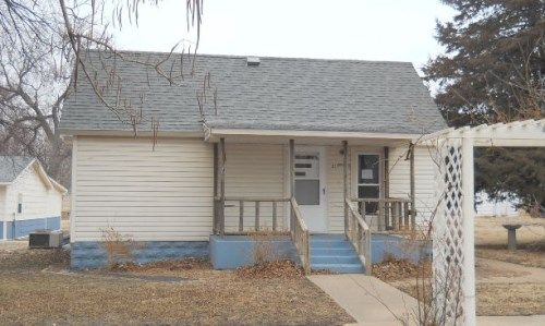 217 S Algona St, Arlington, KS 67514