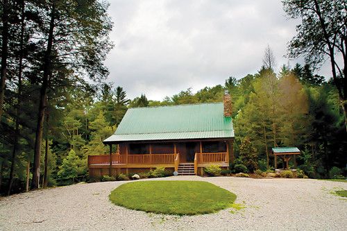 321 High Point Rd, Deer Lodge, TN 37726