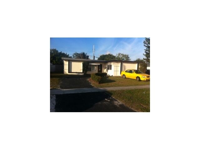 5951 NW 15TH ST, Fort Lauderdale, FL 33313
