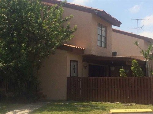 722 NW 105 PL # A7, Miami, FL 33172