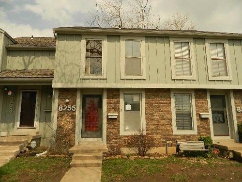8255 Monrovia St, Lenexa, KS 66215