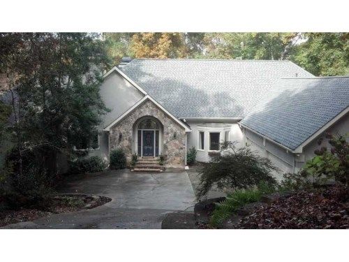 240 Grogans Lake Point, Atlanta, GA 30350