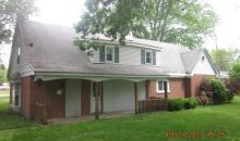 312 E 2nd St Trenton, IL 62293