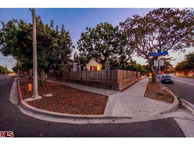 730 San Vicente, Santa Monica, CA 90402