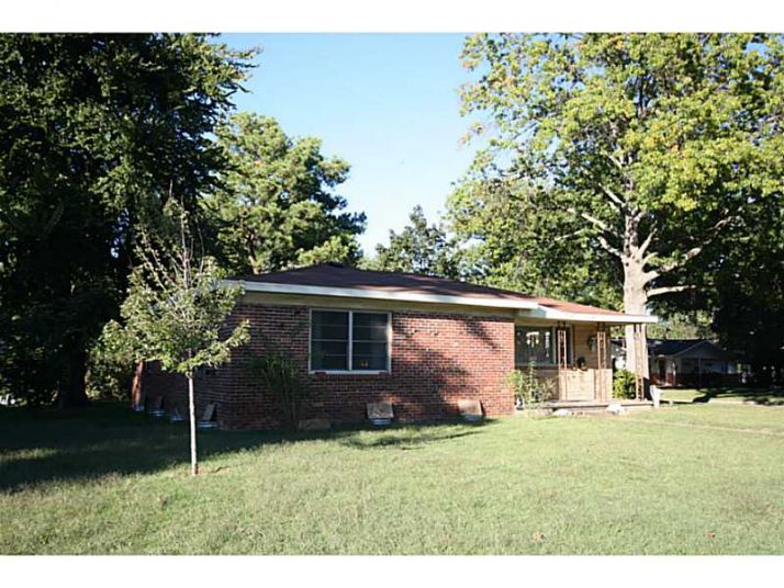 1209 W PINE ST, Rogers, AR 72756