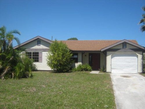 1056 SW 24th Pl, Vero Beach, FL 32962