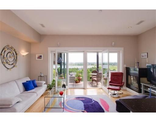 Thomas Park #6, Boston, MA 02127