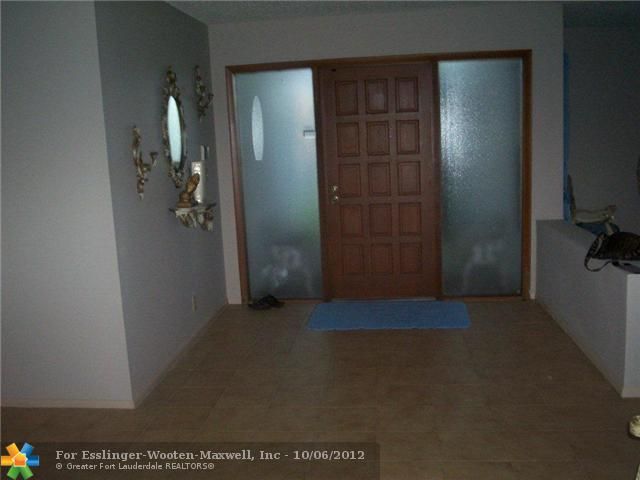10403 NW 6TH ST, Fort Lauderdale, FL 33324