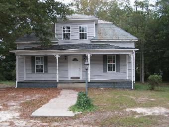 305 Darden St, Norlina, NC 27563