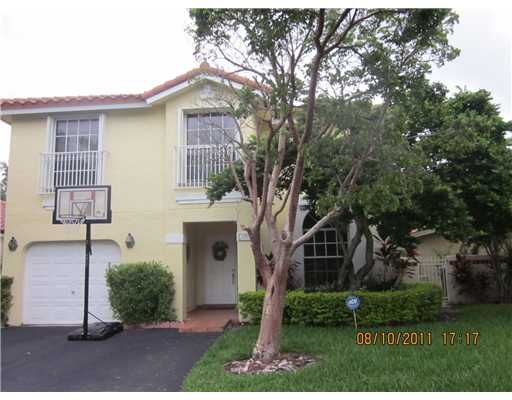 1305 SEAGRAPE CR, Fort Lauderdale, FL 33326