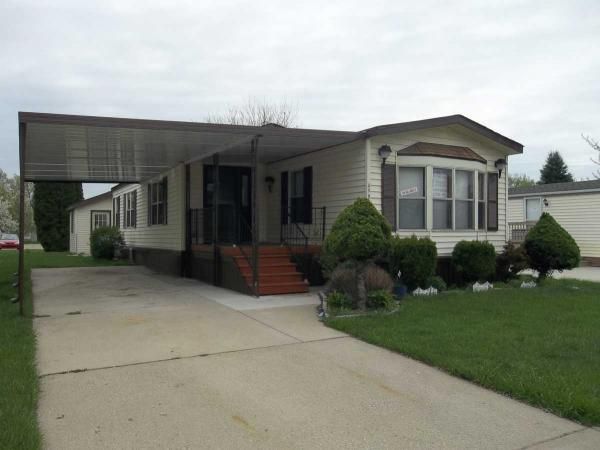 49980 Downing Ct. Lot#096, Utica, MI 48315