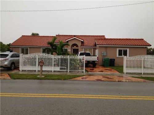 1000 SW 139 AV, Miami, FL 33184