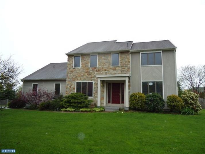41 Hillendale Rd, Perkasie, PA 18944