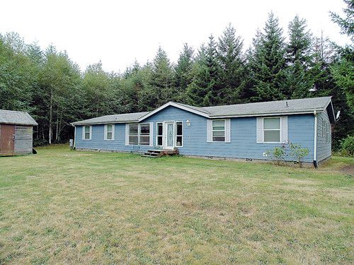 251 E Morris Creek Dr, Belfair, WA 98528