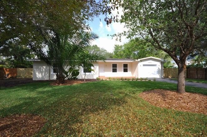 12420 SW 89 AV, Miami, FL 33176
