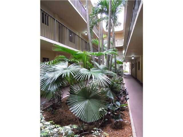 8035 SW 107 AV # 118, Miami, FL 33173