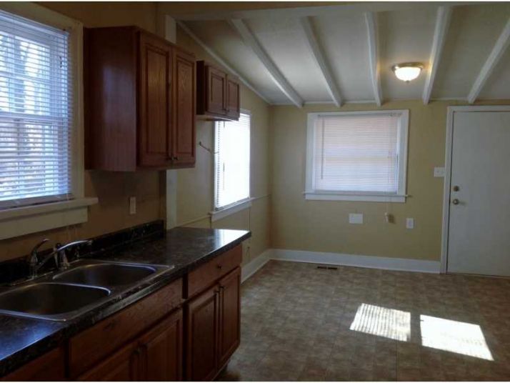 2641 Sylvan Road, Atlanta, GA 30344