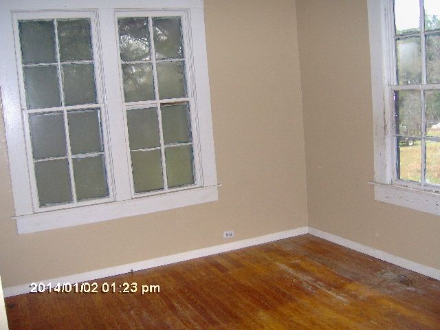 69 W. Louisville Ave., Clayton, AL 36016