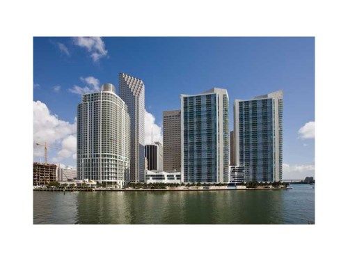 300 S BISCAYNE # T-2409, Miami, FL 33131