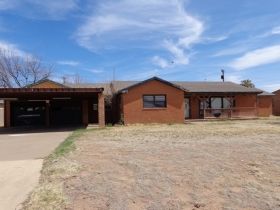 2308 Main Street, Petersburg, TX 79250