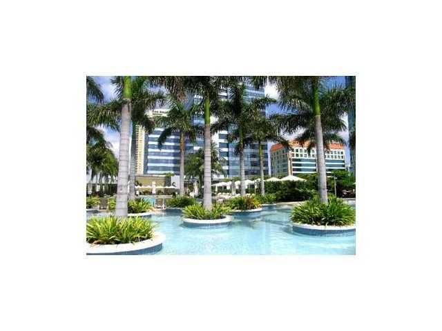 1425 BRICKELL AV # 56CD, Miami, FL 33131