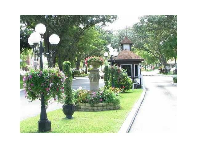 3660 INVERRARY DR # 1M, Fort Lauderdale, FL 33319