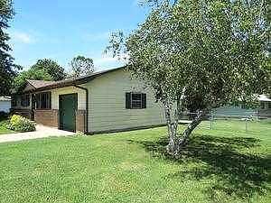 Pearl, Aurora, MO 65605