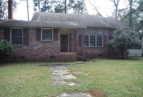 604 3rd Street, Chipley, FL 32428