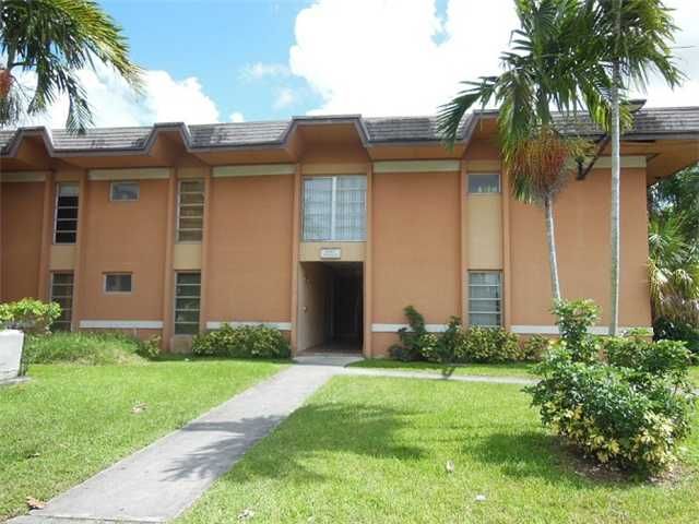 9487 Sw 76th St Apt M4, Miami, FL 33173