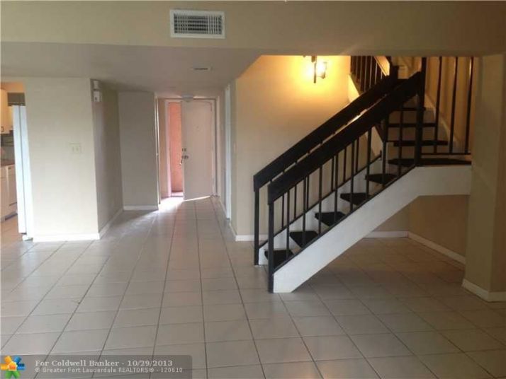5606 NW 19th St, Unit #4, Fort Lauderdale, FL 33313