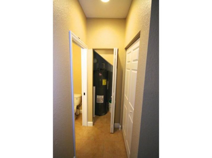 1020 NE 207 TE # 0, Miami, FL 33179