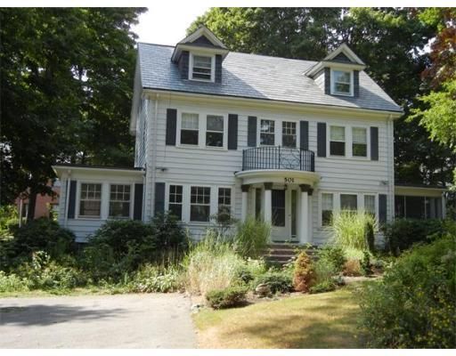 501 West Roxbury Pkwy, West Roxbury, MA 02132