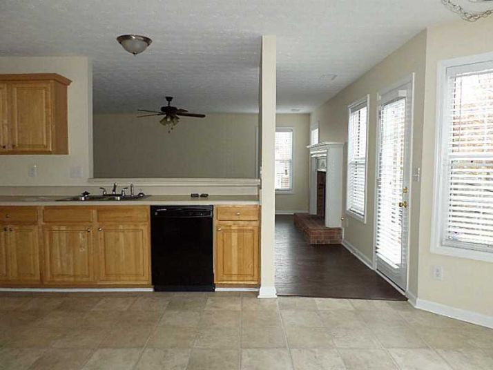 1529 Hillary Cove Court, Lawrenceville, GA 30043