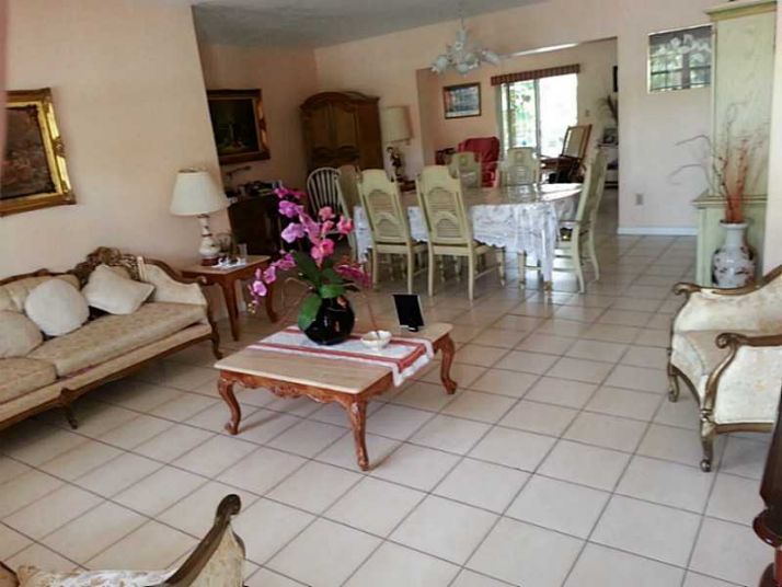 5501 SW 97 AV, Miami, FL 33165