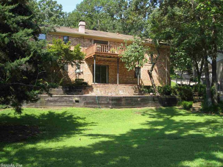 19 Leslie Cir, Little Rock, AR 72205
