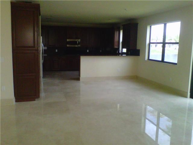 9943 NW 87 TE # 0, Miami, FL 33178