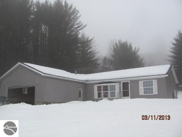 10113 Kiel Road, Mancelona, MI 49659