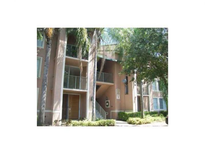 12160 ST ANDREWS PL # 112, Hollywood, FL 33025