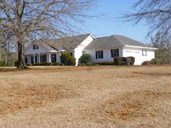 1530 County Road 59, Roanoke, AL 36274