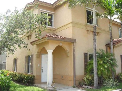 8526 NW 107 # 1-40, Miami, FL 33178