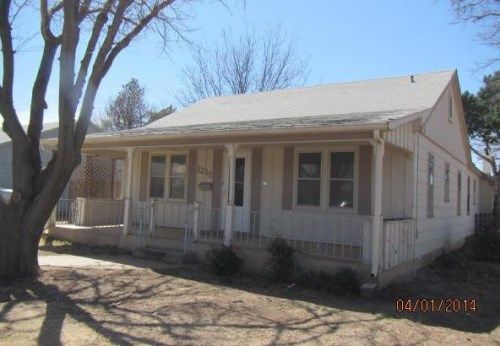 1215 Lexington St, Plainview, TX 79072
