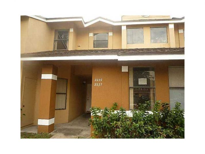 2239 80TH TE # 2239, Hollywood, FL 33025