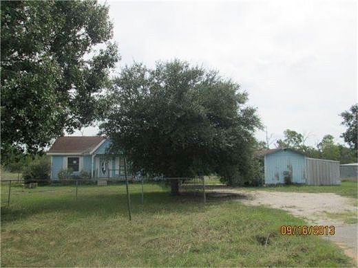 24Th, Hempstead, TX 77445