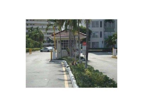 1770 NE 191 ST # 414-1, Miami, FL 33179