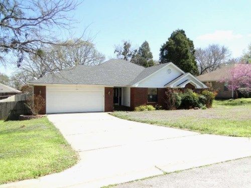 1610 Broken Hill Dr, Van Buren, AR 72956