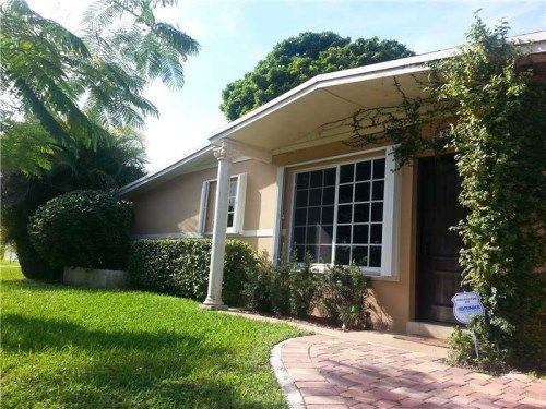 7620 SW 100 AV, Miami, FL 33173