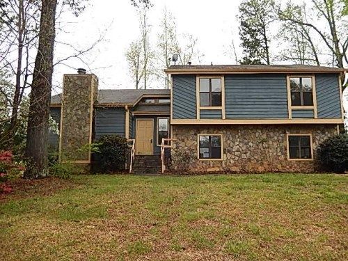 2045 Brookstone Ct, Lithia Springs, GA 30122