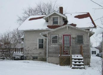 307 N Locust St, Jamesport, MO 64648
