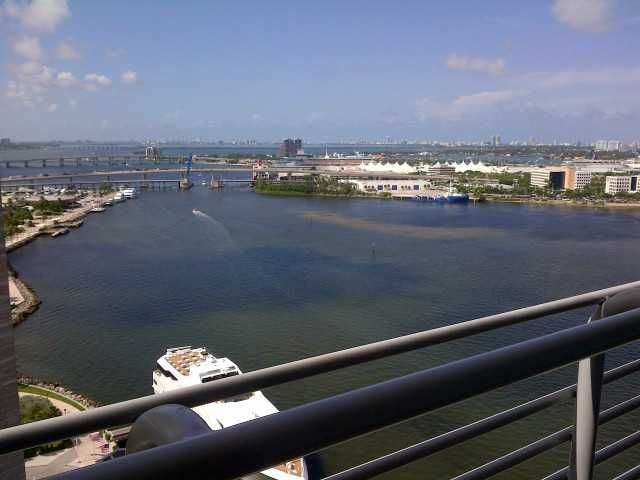 335 S Biscayne Blvd Apt 2410, Miami, FL 33131